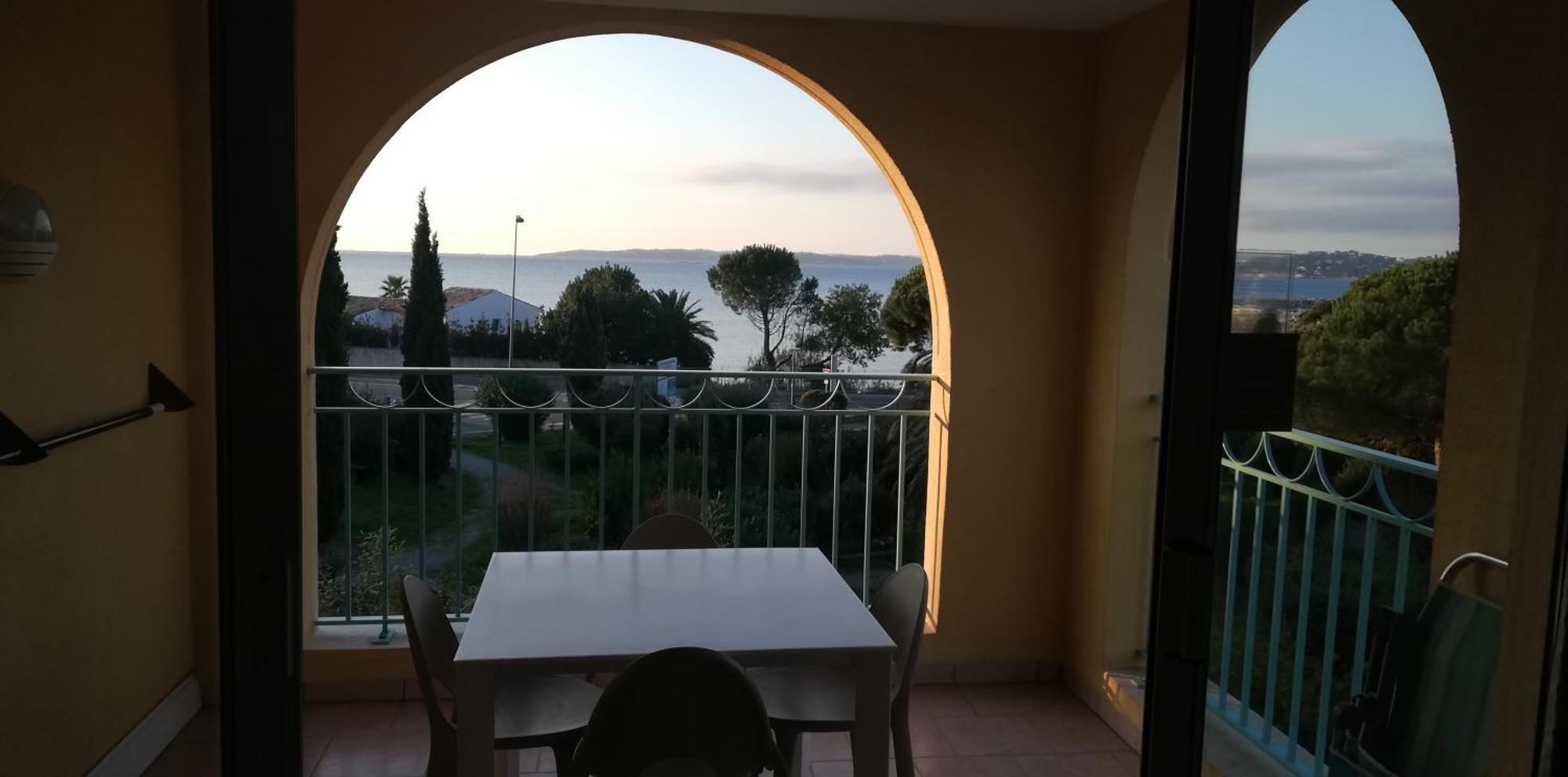 Les Calanques Apartamento Les Issambres Exterior foto