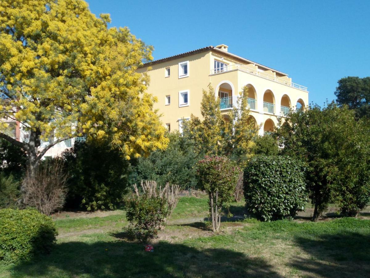Les Calanques Apartamento Les Issambres Exterior foto